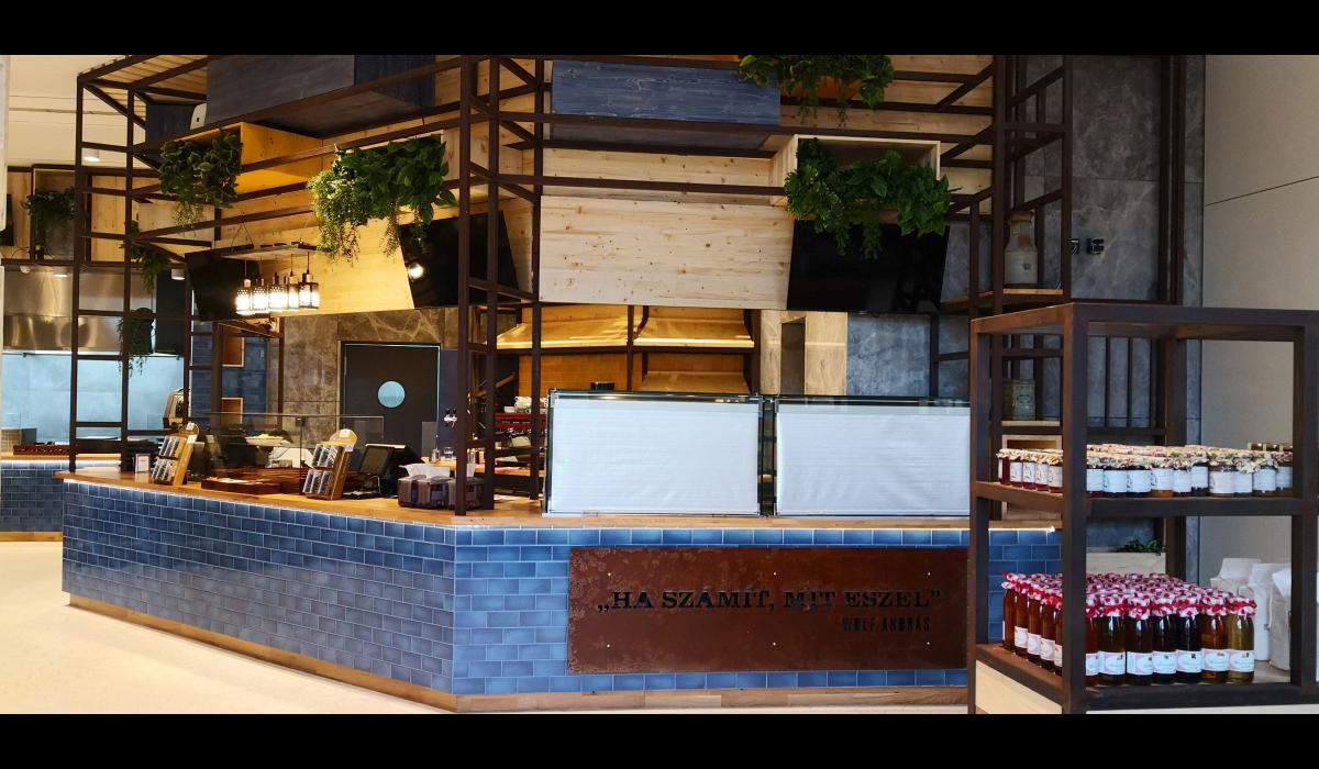 Séf Asztala Kossuth tér