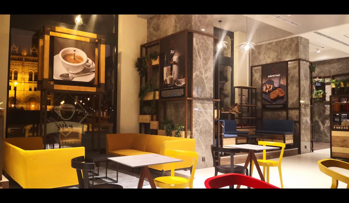 Séf Asztala Kossuth tér